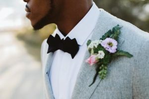 groom boutonniere