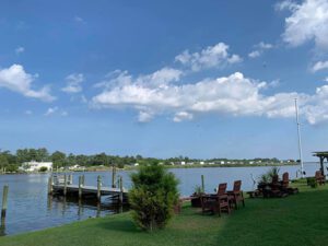 Colington creek inn canal