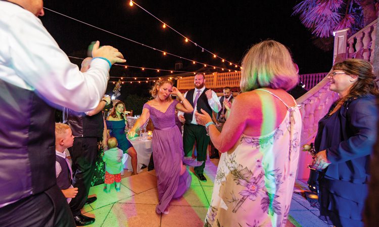obx wedding reception dancing