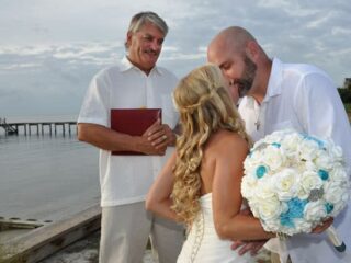 reverend-rande-banks-the-outer-banks-officiant-wedding-guide